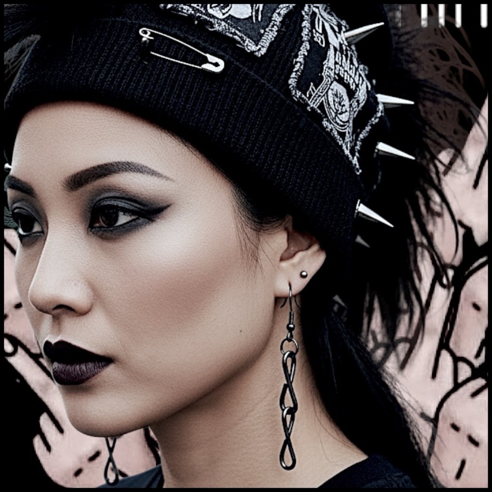 5 For $25💫Long Black Chain Biker Earrings